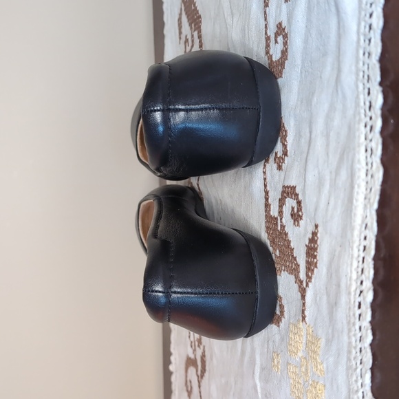 Sz 10 Naturalizer Black Leather Women's Flats - Picture 3 of 7
